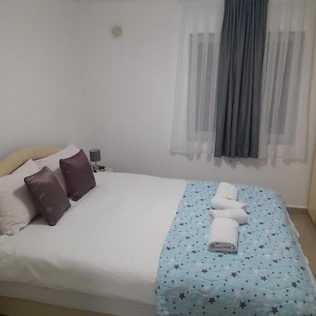 Apartmani Bet Gradacac 1 Maj Broj 24 Buitenkant foto